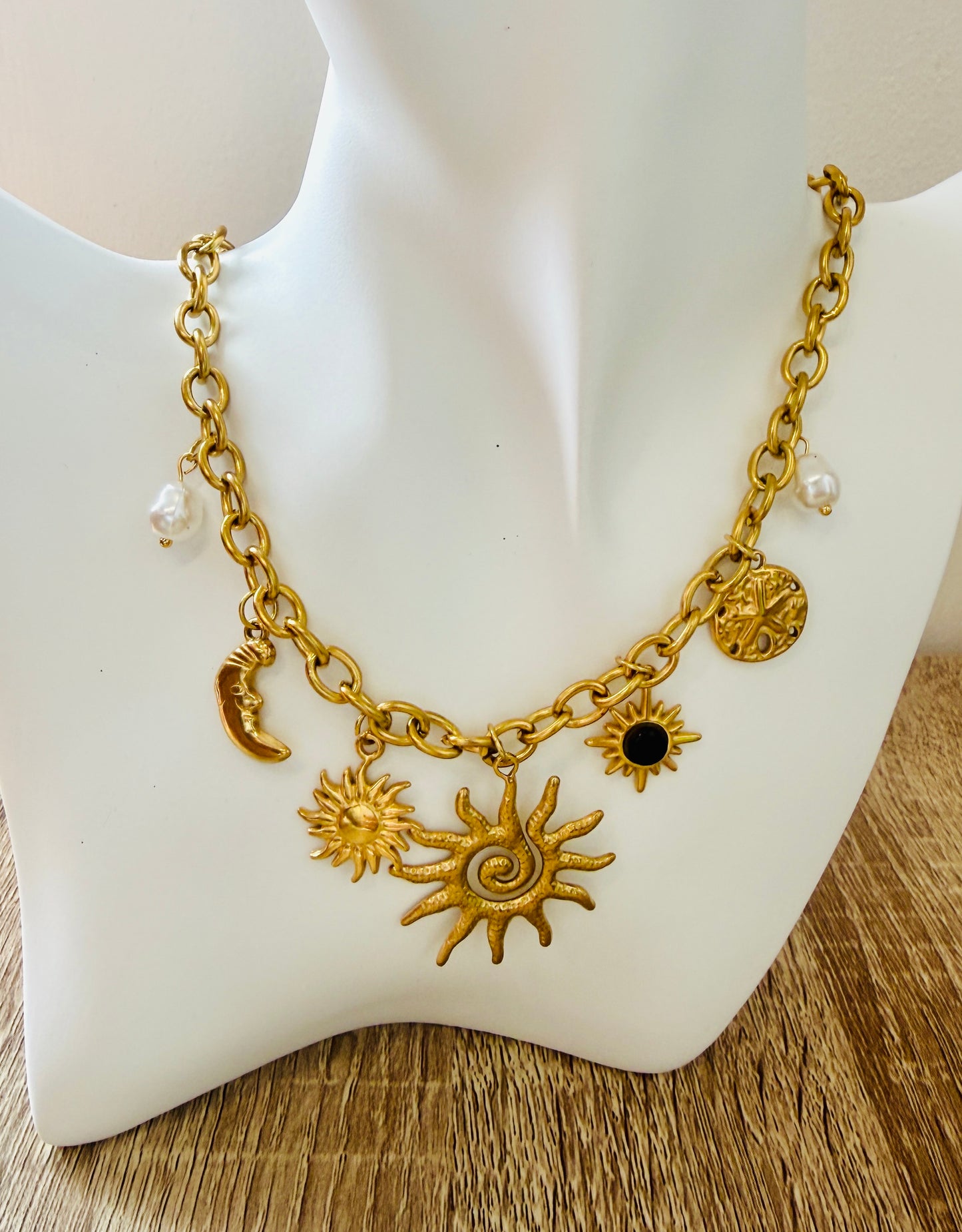 Collier breloque noir