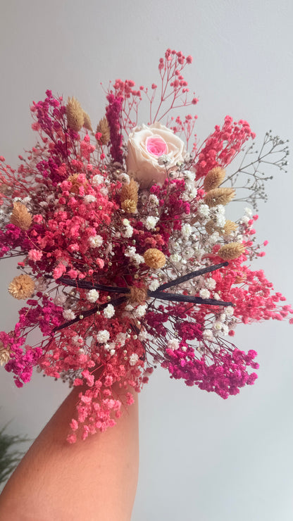 Bouquet Signature Vanillanne fleurs séchées et rose éternelle