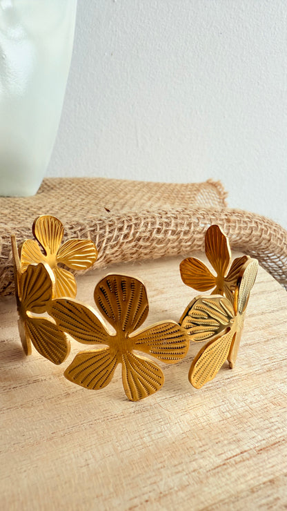 Bracelet manchette fleurs dorées