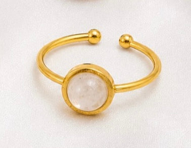 Bague ajustable dorée en pierre naturelle