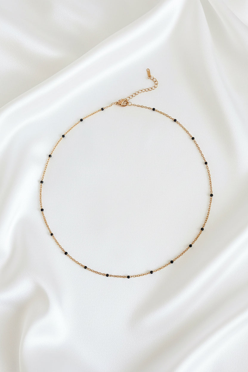 Collier fin doré & perles noires