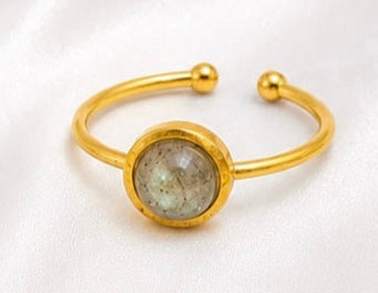 Bague ajustable dorée en pierre naturelle