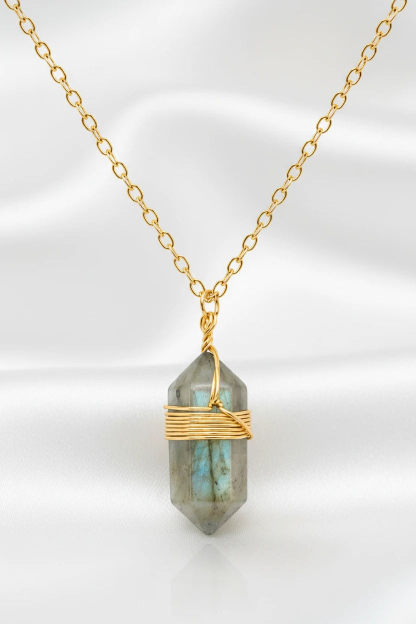 Collier pendentif en pierre naturelle