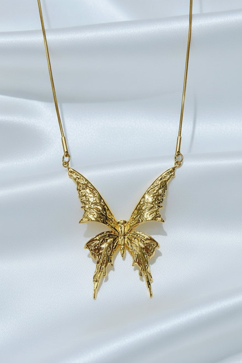 Collier grand papillon