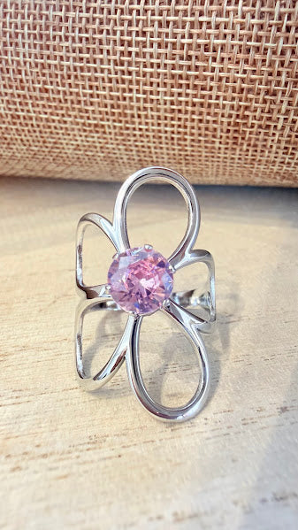 Bague fleur ajourée