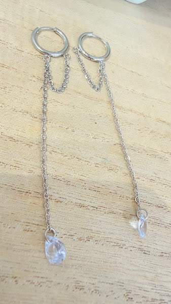 Boucle d’oreille chaîne pendante